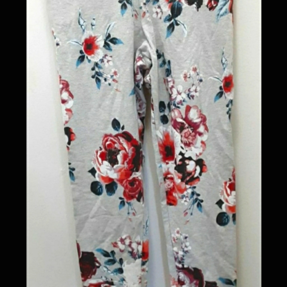 American Eagle Floral Leggings nwot